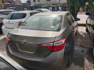 Toyota Corolla L 4dr Sedan (1.8L 4cyl 4A) 2015 Gray