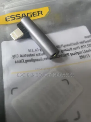 Apple Lightening to 3.5mm Audio Jack