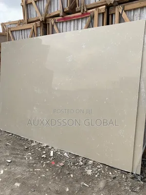 Creme Royal Deluxe Quartz Slabs