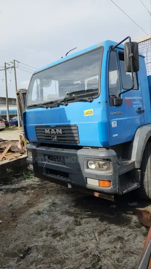 Clean Foreign Used Man Diesel Truck 2004 Blue