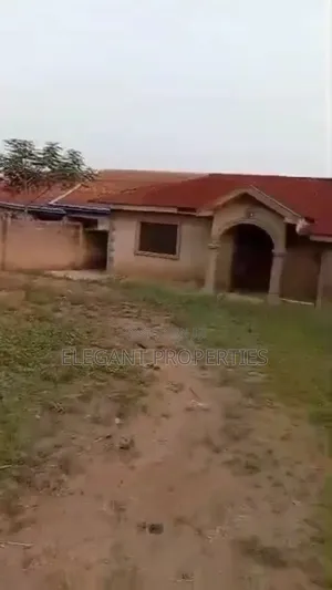 2bdrm Bungalow in Okinni Area Osun, Osogbo for sale