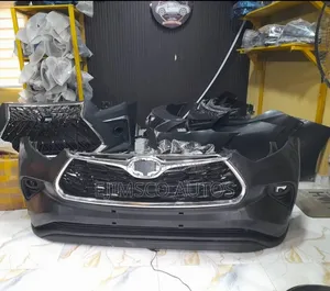 Complete Front Bumper Highlander 2020 Model Le