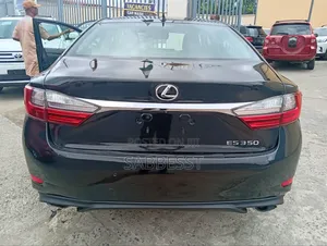 Lexus ES 2018 Black