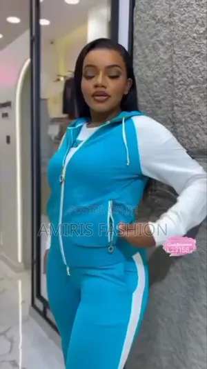 Quality Two-Piece Tracksuit With Jacket