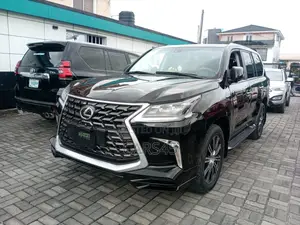 Lexus LX 2015 Black