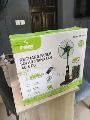 Iwin 18-Inch Battery Powered Standing Fan