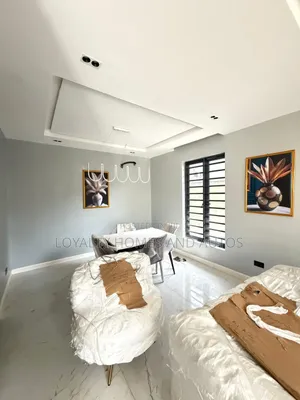 5bdrm House in Opebi for sale