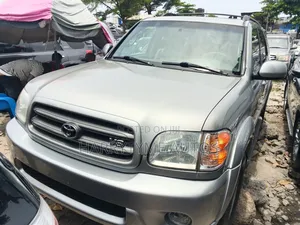 Toyota Sequoia Limited 4dr SUV (4.7L 8cyl 4A) 2004 Silver