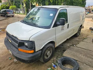 Chevrolet Chevy 2007 White