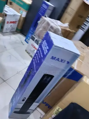 Fresh Stock Maxi Black 40" Oscillating Fan