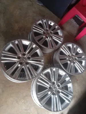 Original 17" Follow Come Alloy Rim Lexus Es, Camry, Gs, Is250 Etc