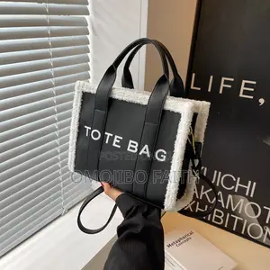 Fashionable Tote Bag
