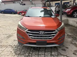 Hyundai Tucson Sport AWD 2016 Orange