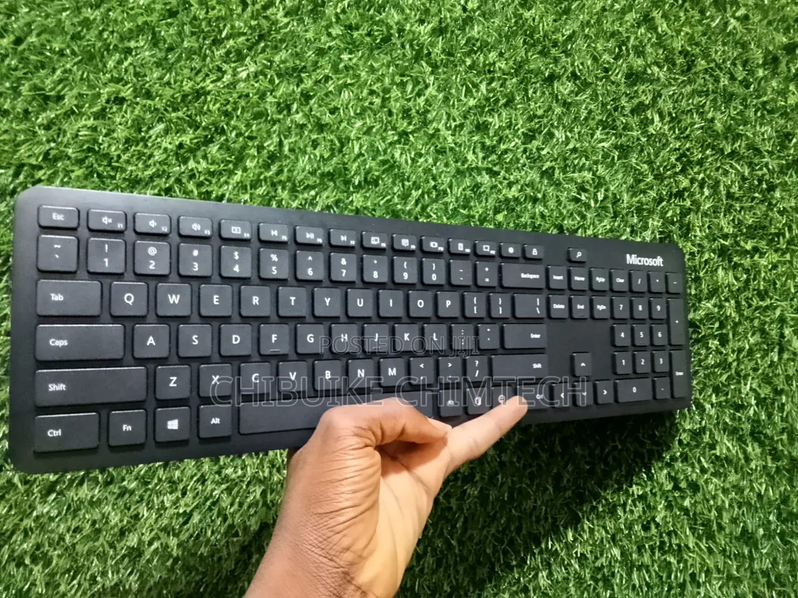 Microsoft Bluetooth Keyboard 1898