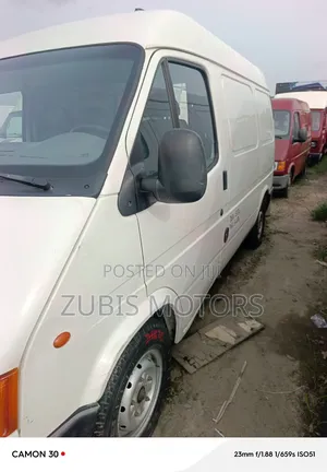 Ford Transit 2000 White