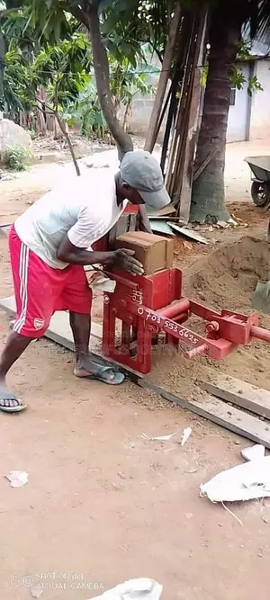 9” Hydraform Interlocking Brick Press Machine-Dry Stacked
