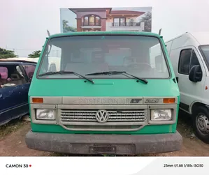 Volkswagen LT 2000 Green