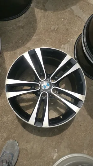 BMW 18 Rim Follow Come