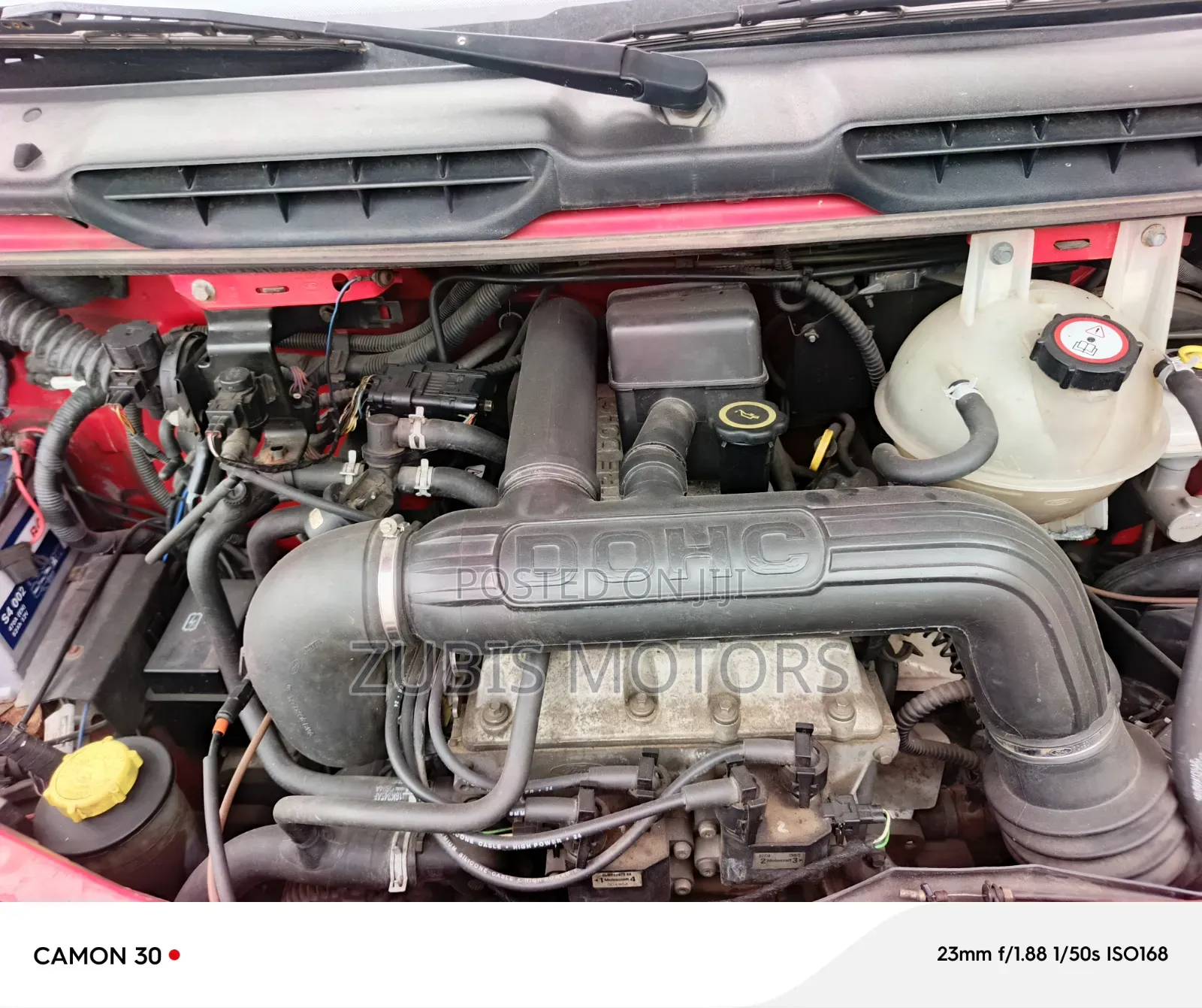 Ford Transit 2000 Red