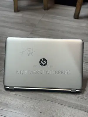 Laptop HP Pavilion 17 12GB AMD A10 HDD 750GB