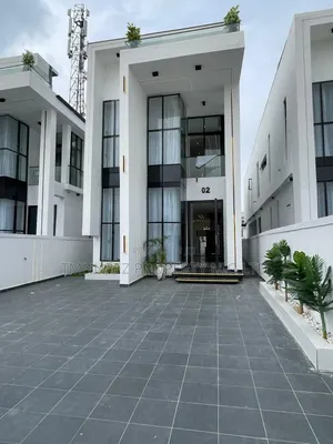5bdrm Duplex in Ikota for sale