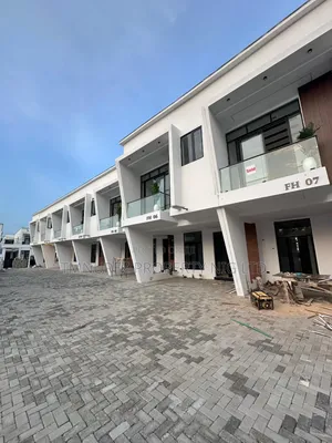 4bdrm Duplex in Ikota for sale