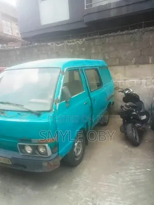Nissan Vanette 1991 Green