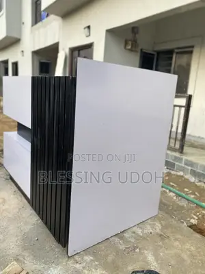 Reception Table