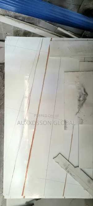 Strip Gold White Quartz Slabs