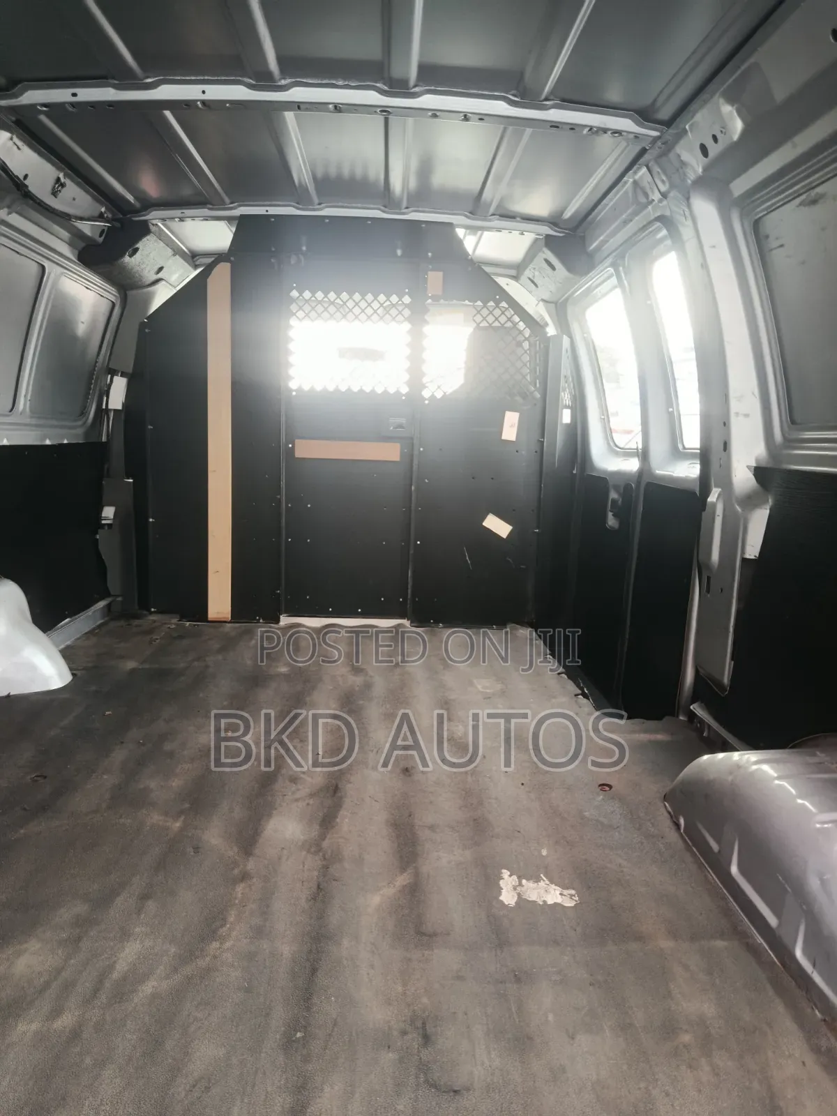 Ford E250 2013 White