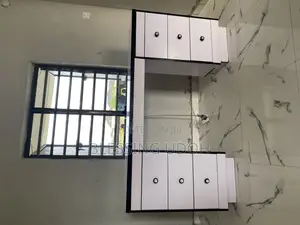 Makeup Table