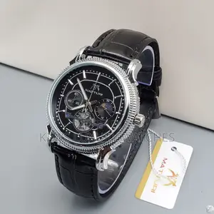 Matturi Leather Wrist Watch