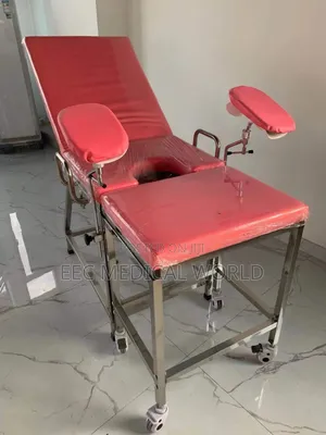Delivery Bed (8 Legs)