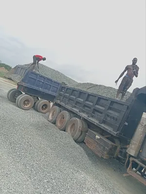 Iron Black Chippings and Granite for Construction Purposes