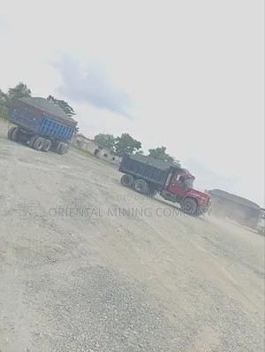 Building Materials Iron Black Chippings and Granite