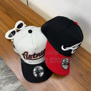 High Quality Adjustable Pre-Curved Base Ball Caps