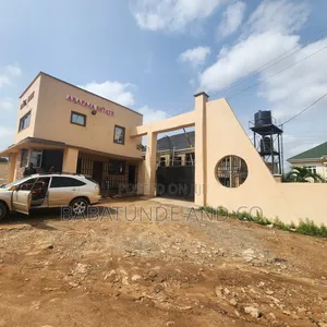 4bdrm Duplex in Oluyole Estate for sale