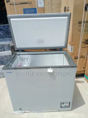 200 Liters Lg Chest Freezer, Fast Freezing, 2 Years Warranty.