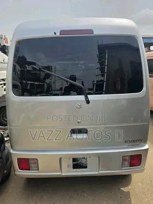 Suzuki Every 2005