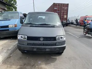 Volkswagen Transporter 2005 Grey
