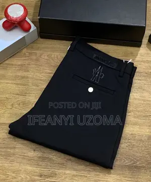 High Quality Men Pant Trying