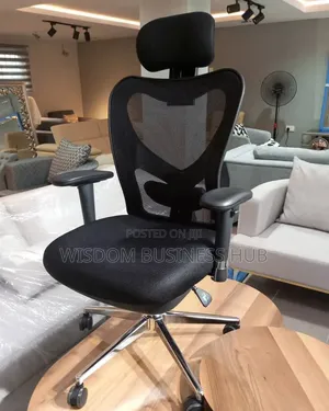 Ergonomic Swivel Office Chair