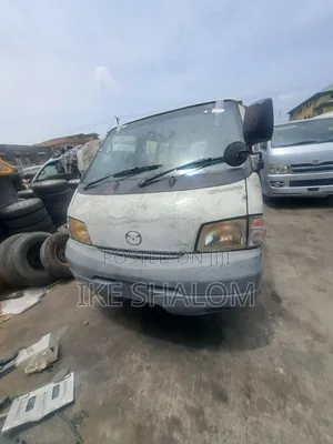Mazda Bongo 2010