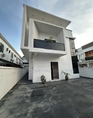 4bdrm Duplex in A Well Secured, Ikota for sale