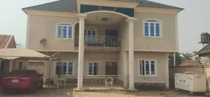 4bdrm Duplex in St, Dominic Church for sale