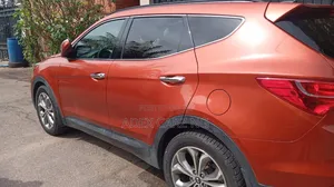 Hyundai Santa Fe Limited 4dr SUV AWD (3.3L 6cyl 6A) 2014 Beige