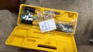 Lugging Machine