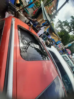 Roof Glass for Nissan Pathfinder 2015 Model Available Now