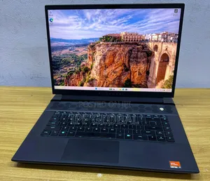 Laptop Alienware M16 R1 32GB AMD Ryzen 9 SSD 1T