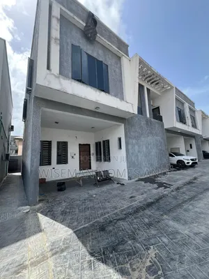 4bdrm Duplex in Ologolo Lekki for sale